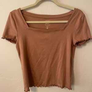 Square neck cropped tee